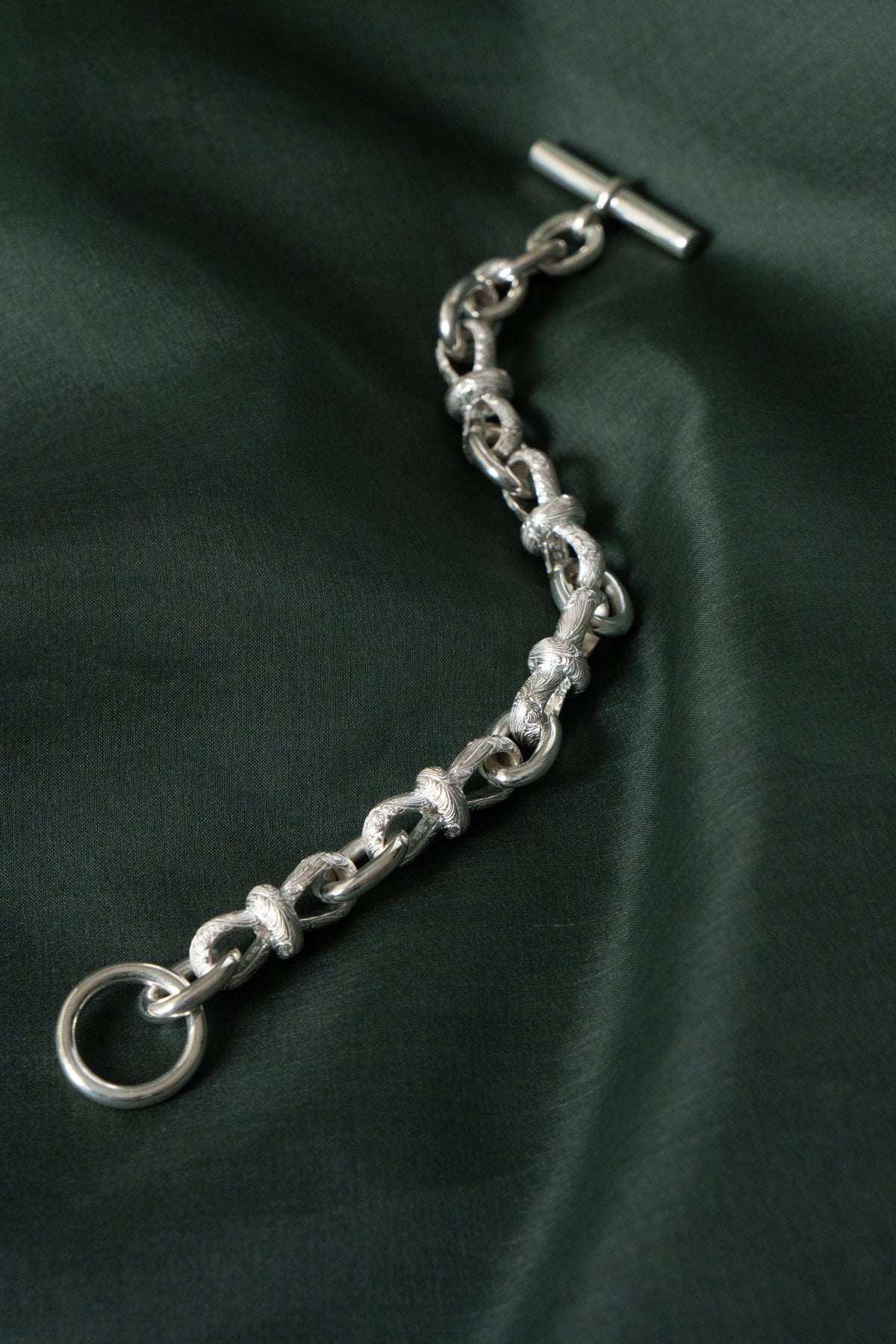 WAKAN SILVER SMITH Arabesque Mobius Bracelet /Silver