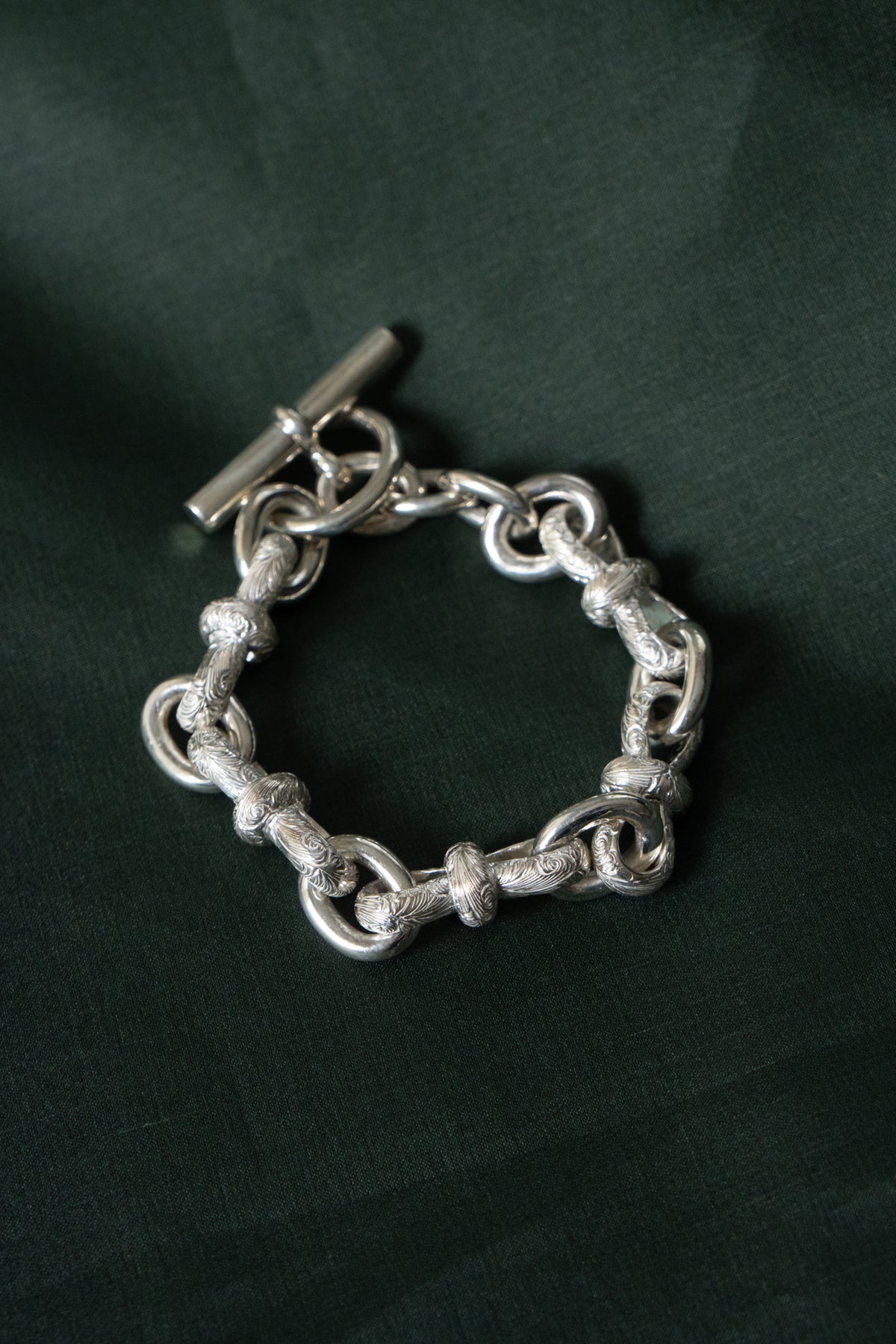 WAKAN SILVER SMITH Arabesque Mobius Bracelet /Silver