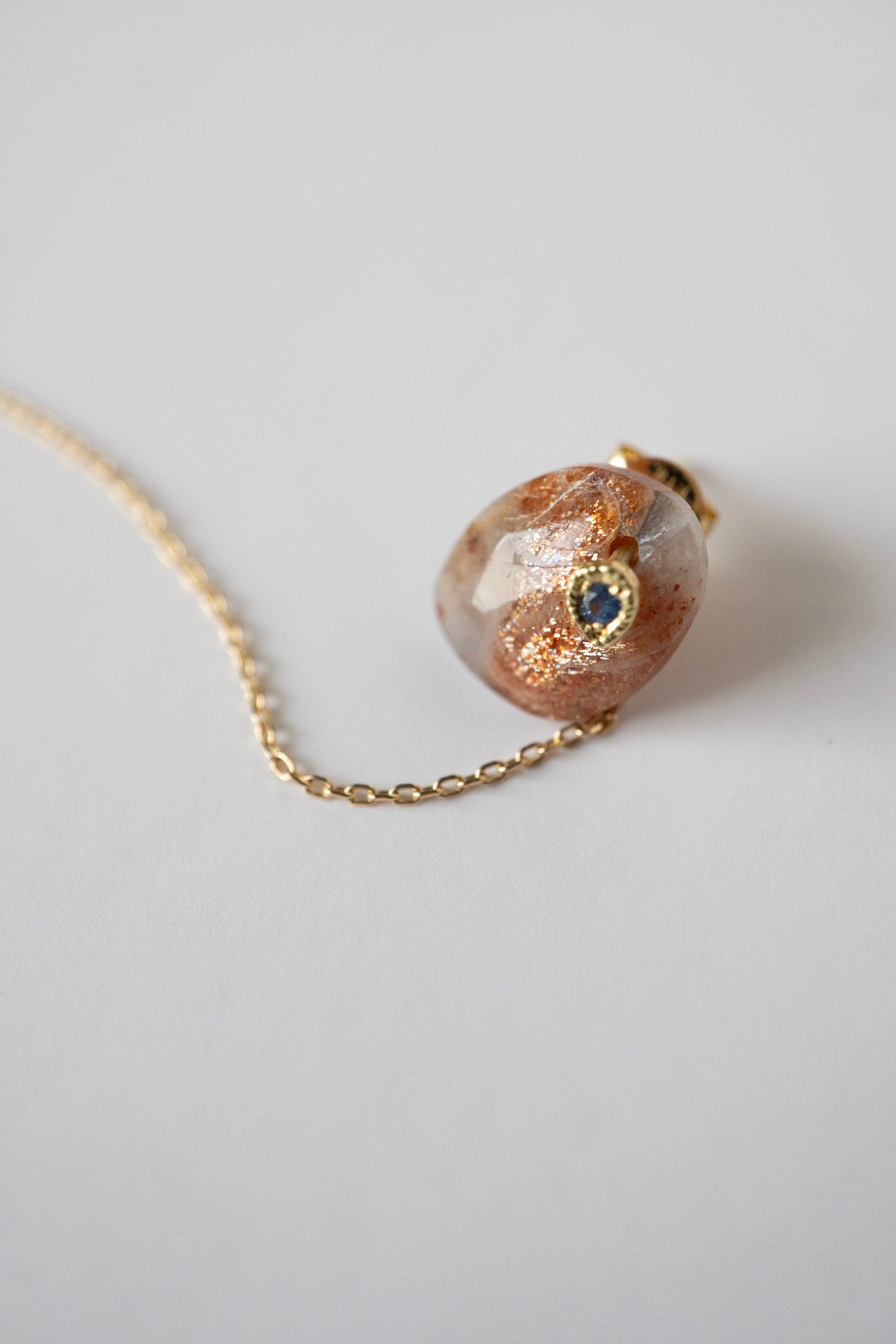MONAKAjewellery Flat Sunstone Pierce /K18