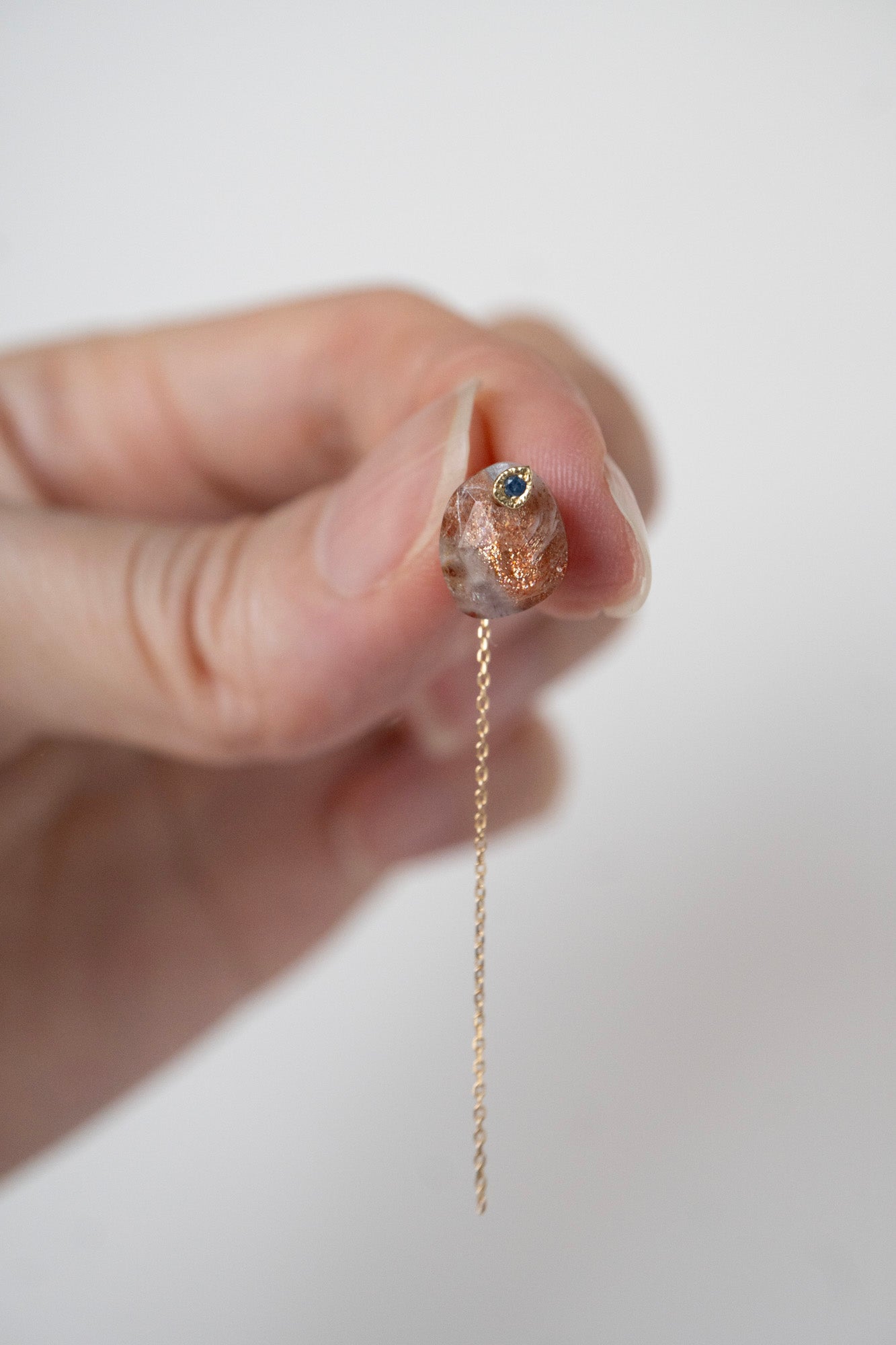 MONAKAjewellery Flat Sunstone Pierce /K18