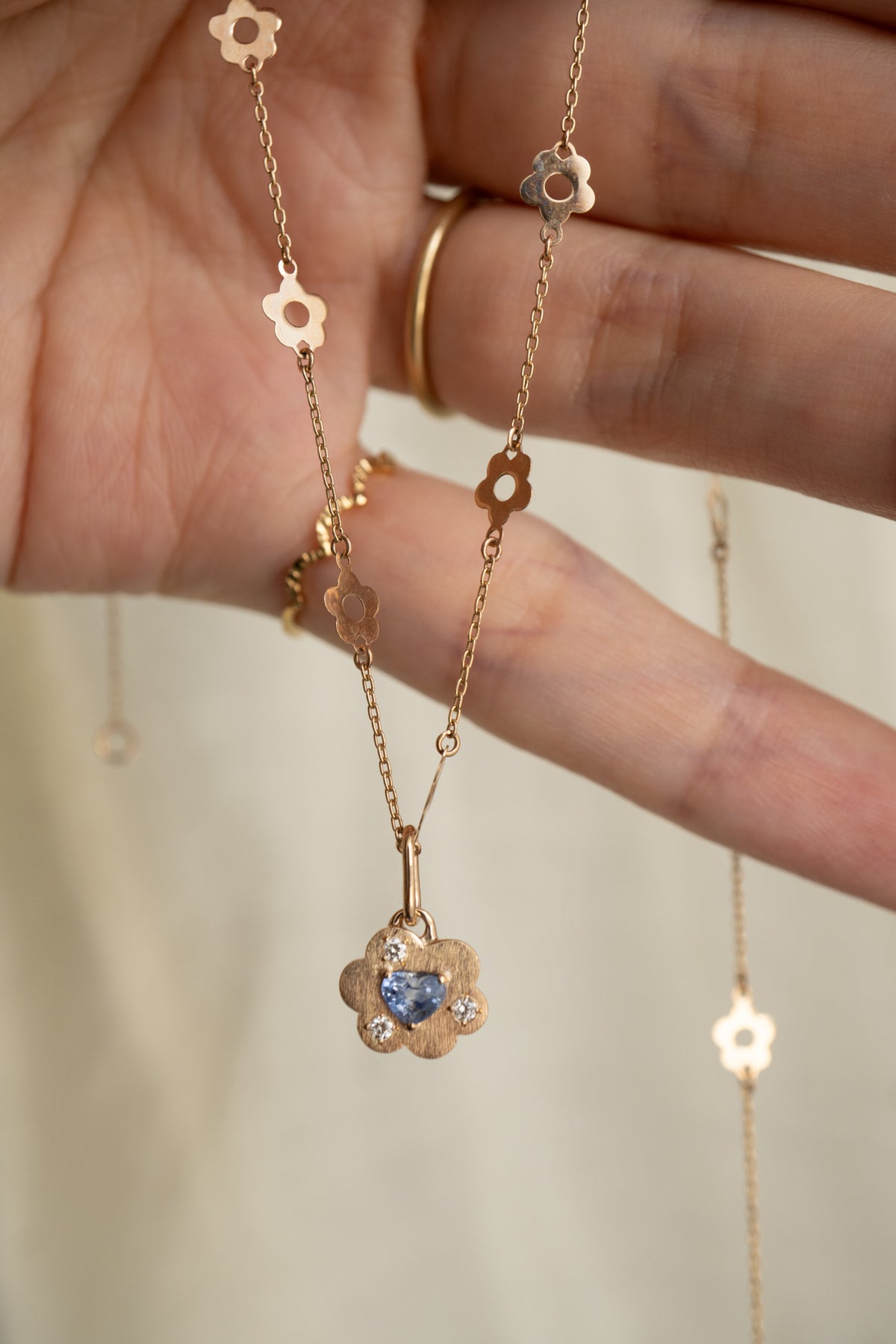 bohem Cotton Flower Charm Top Blue Sapphire /K10