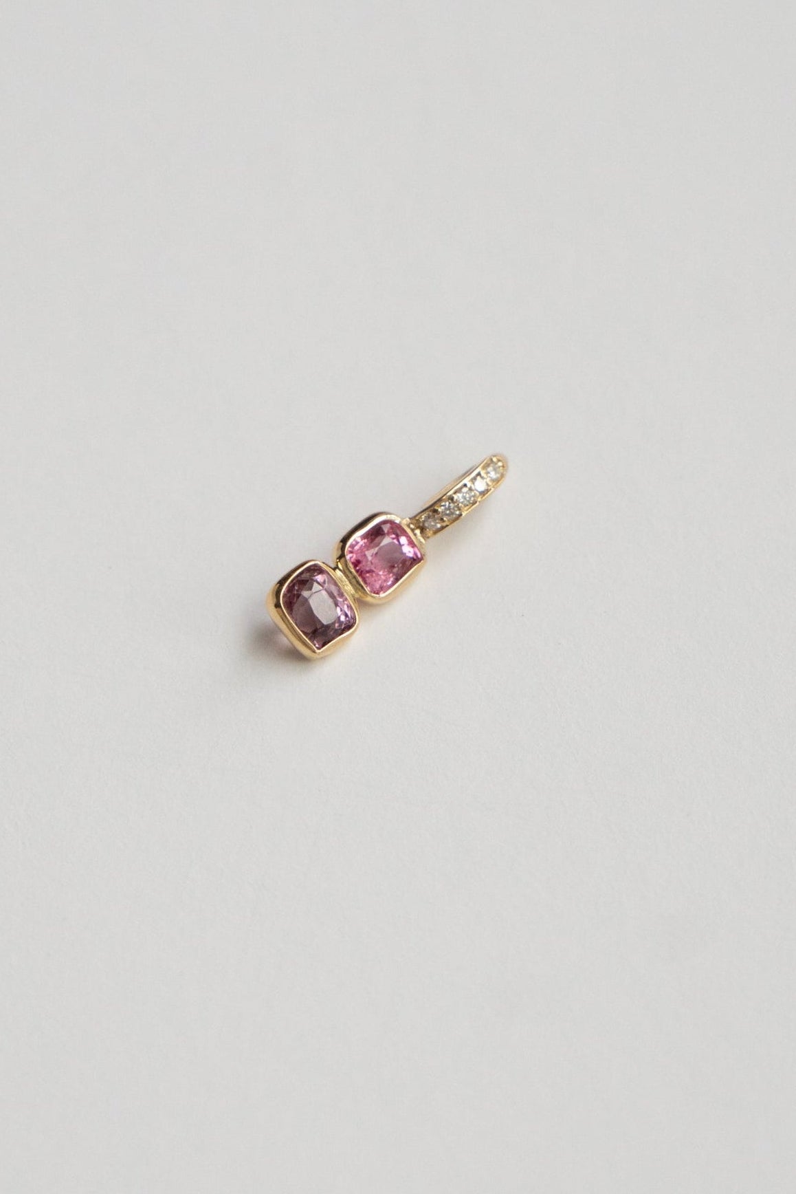 bohem Tiny Charm Top Pink Spinel /K18