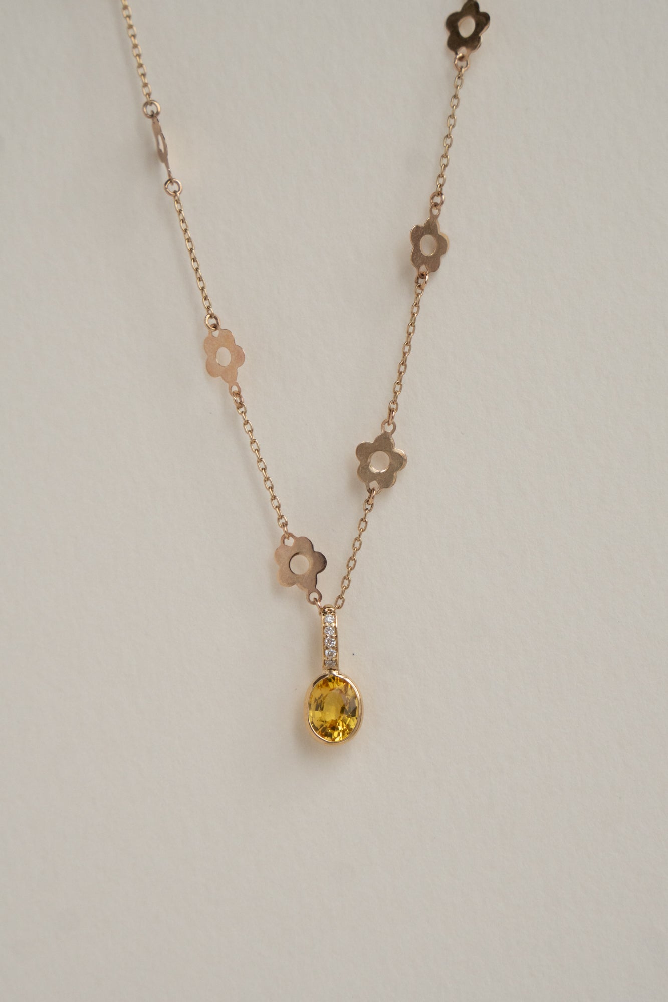 bohem Tiny Charm Top Yellow Sapphire /K18