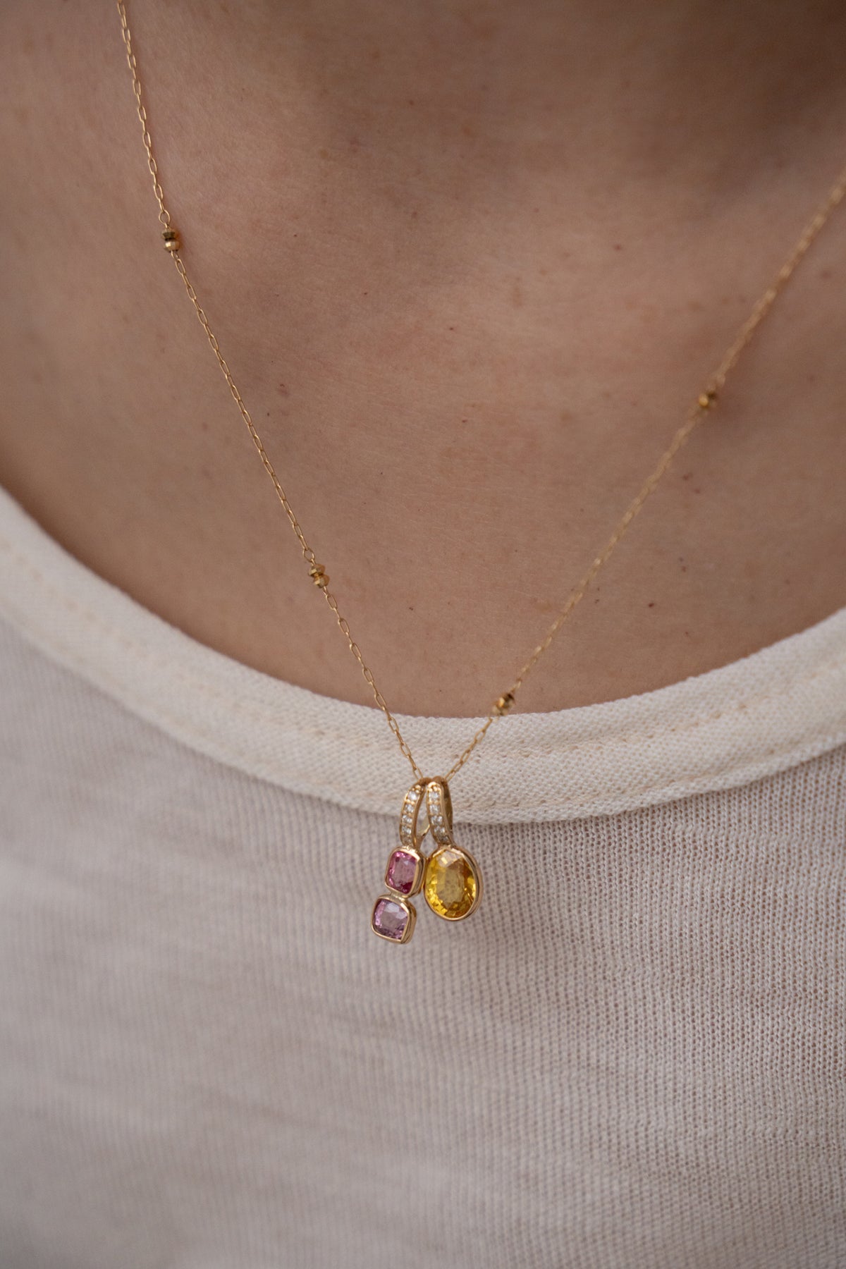 bohem Tiny Charm Top Yellow Sapphire /K18