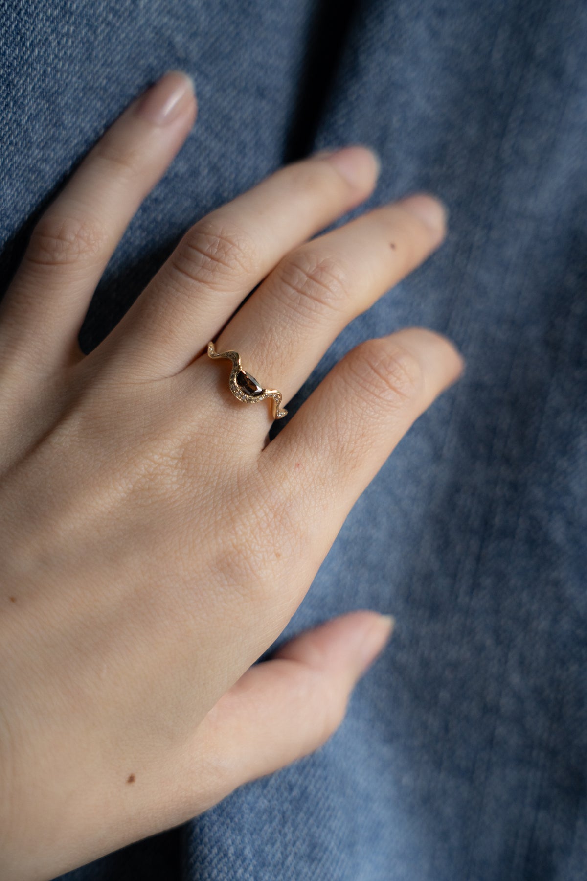 PALA Dark Brown Diamond Wave Ring /K18 - patchouli Exclusive