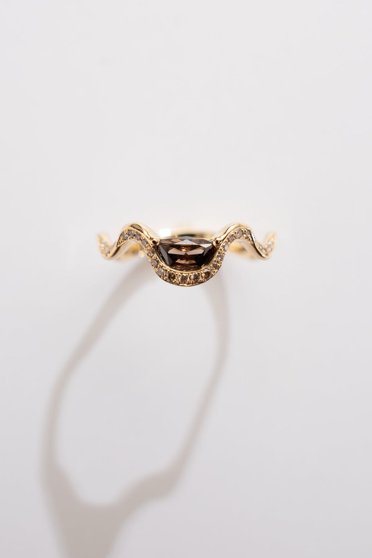 PALA Dark Brown Diamond Wave Ring /K18 - patchouli Exclusive