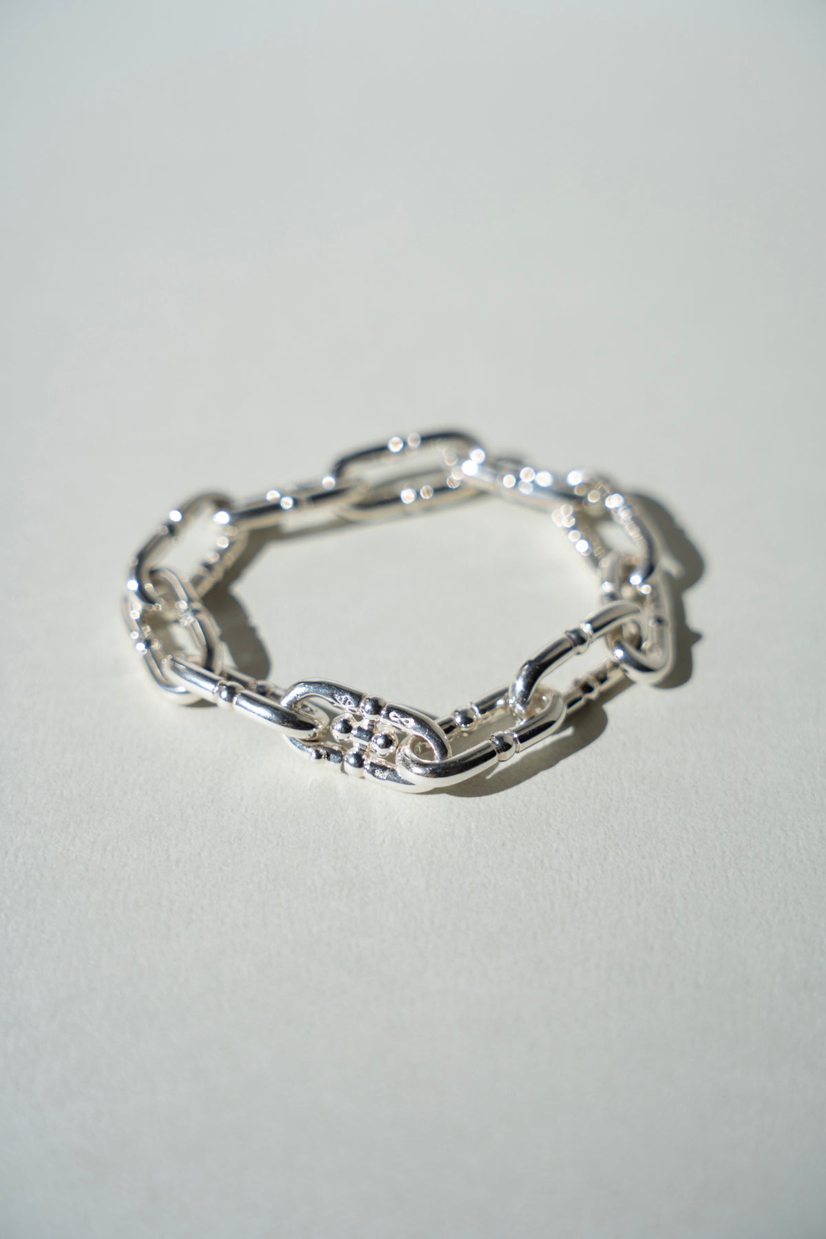 WAKAN SILVER SMITH Breastplate Chain Link Bracelet /Silver