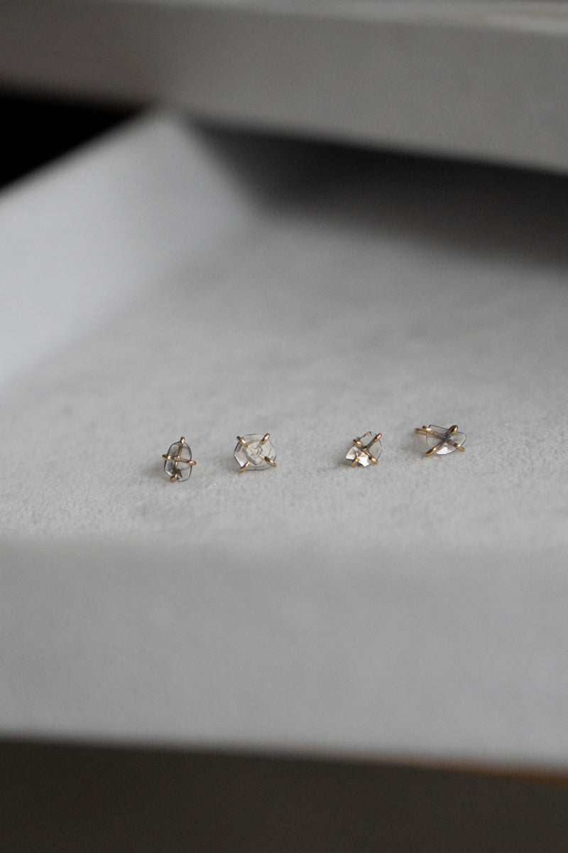LiniE Slice diamond pierce /K18