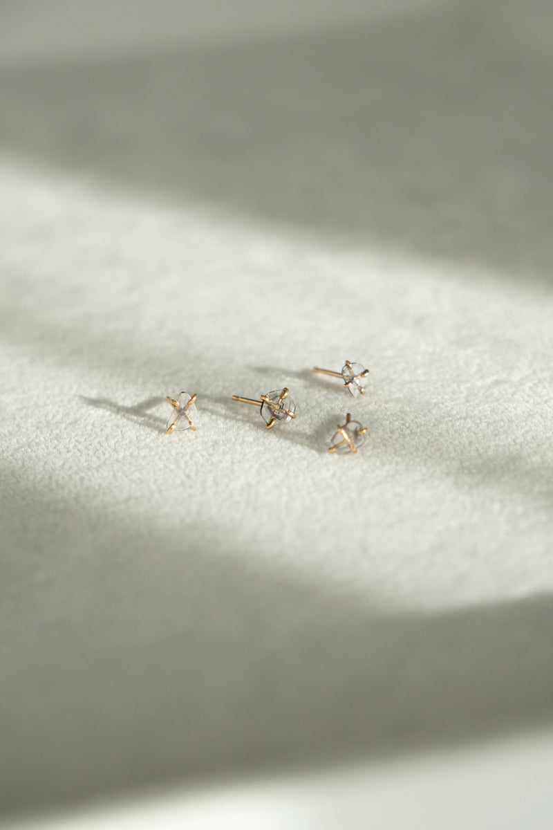 LiniE Slice diamond pierce /K18