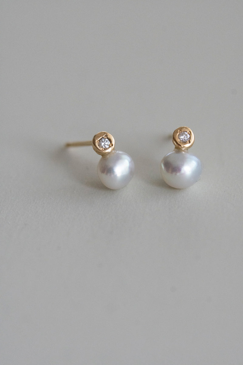 MINIMUMNUTS AKOYA baroque pearl pair mini pierce Akoya pearl pair mini pierce/K18