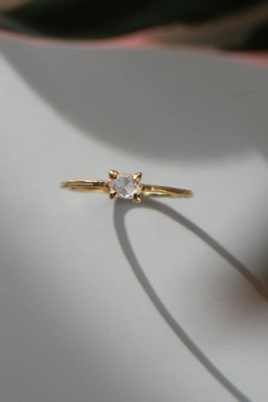 MONAKA jewellery Prong diamond ring /K18