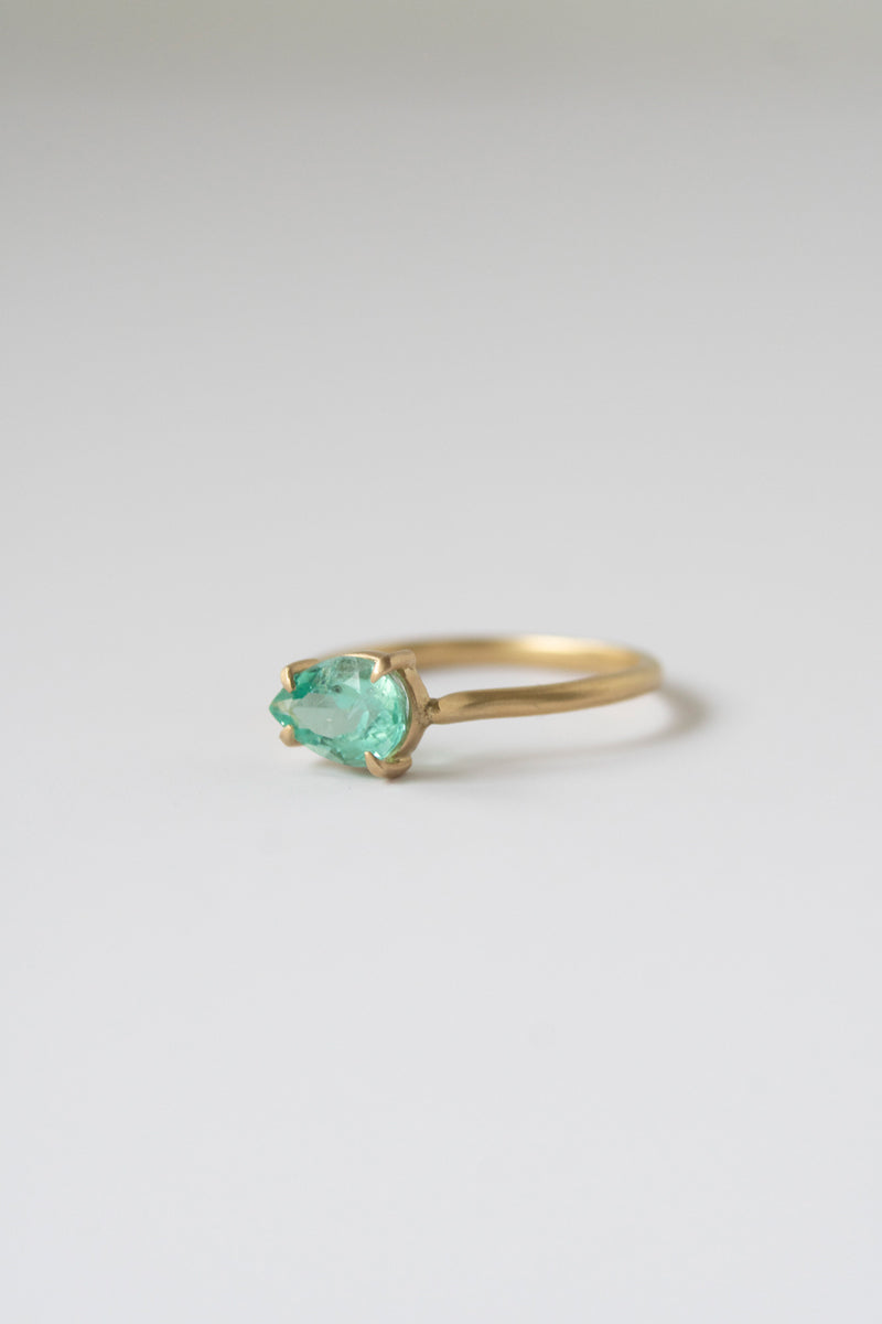 MONAKA jewelery Prong Emerald Ring /K18