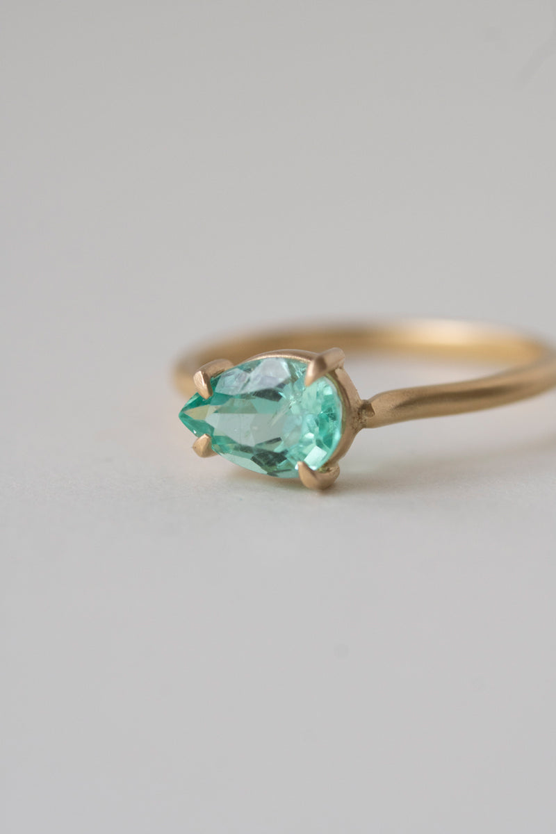 MONAKA jewelery Prong Emerald Ring /K18