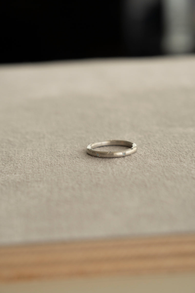 MONAKA jewelery en-LD Blue Diamond Eternity Ring /PT900