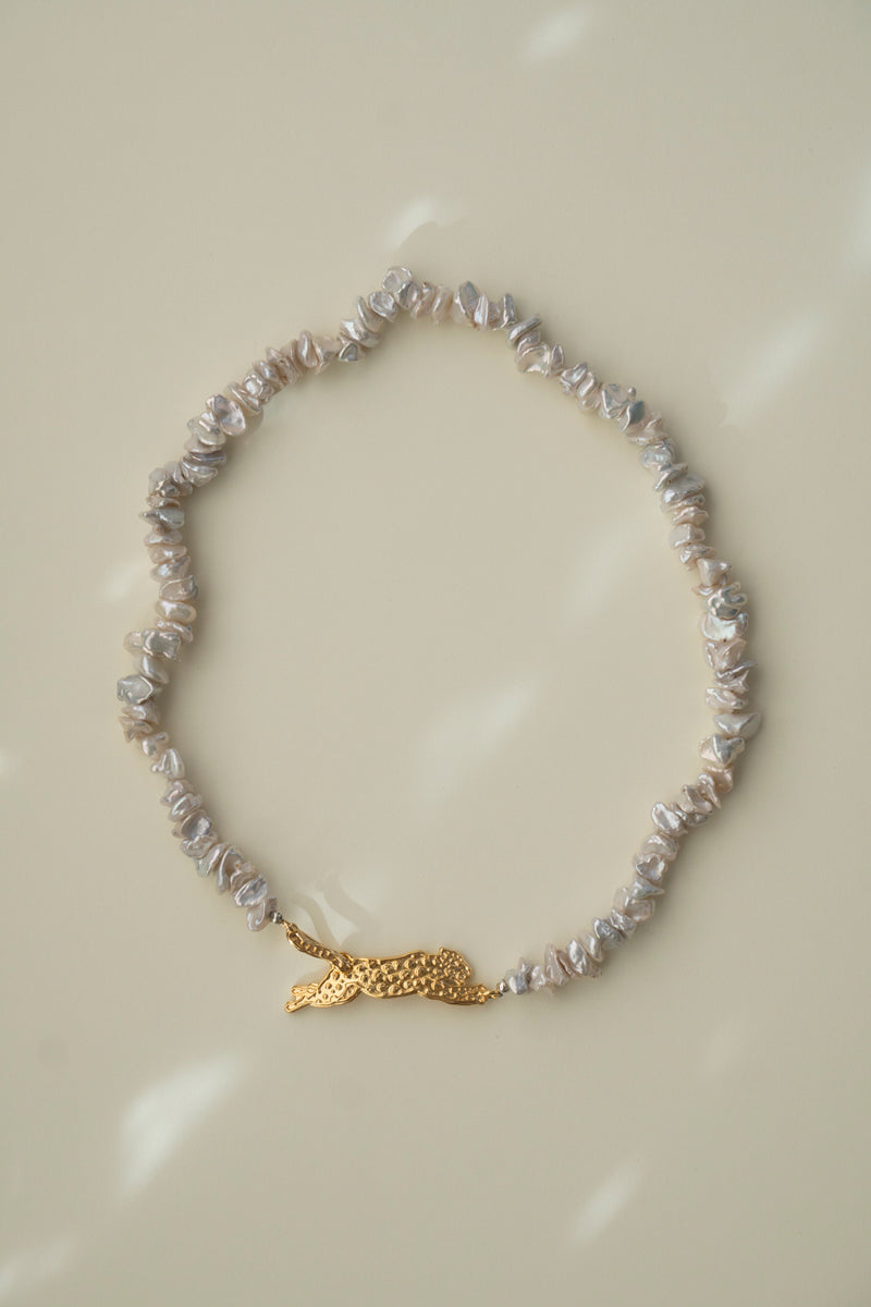 PALA Leopard Hook Necklace Pebble Pearl