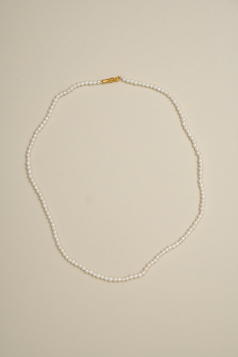 patchouli Baby fresh water pearl necklace 淡水ベビーパールネックレス