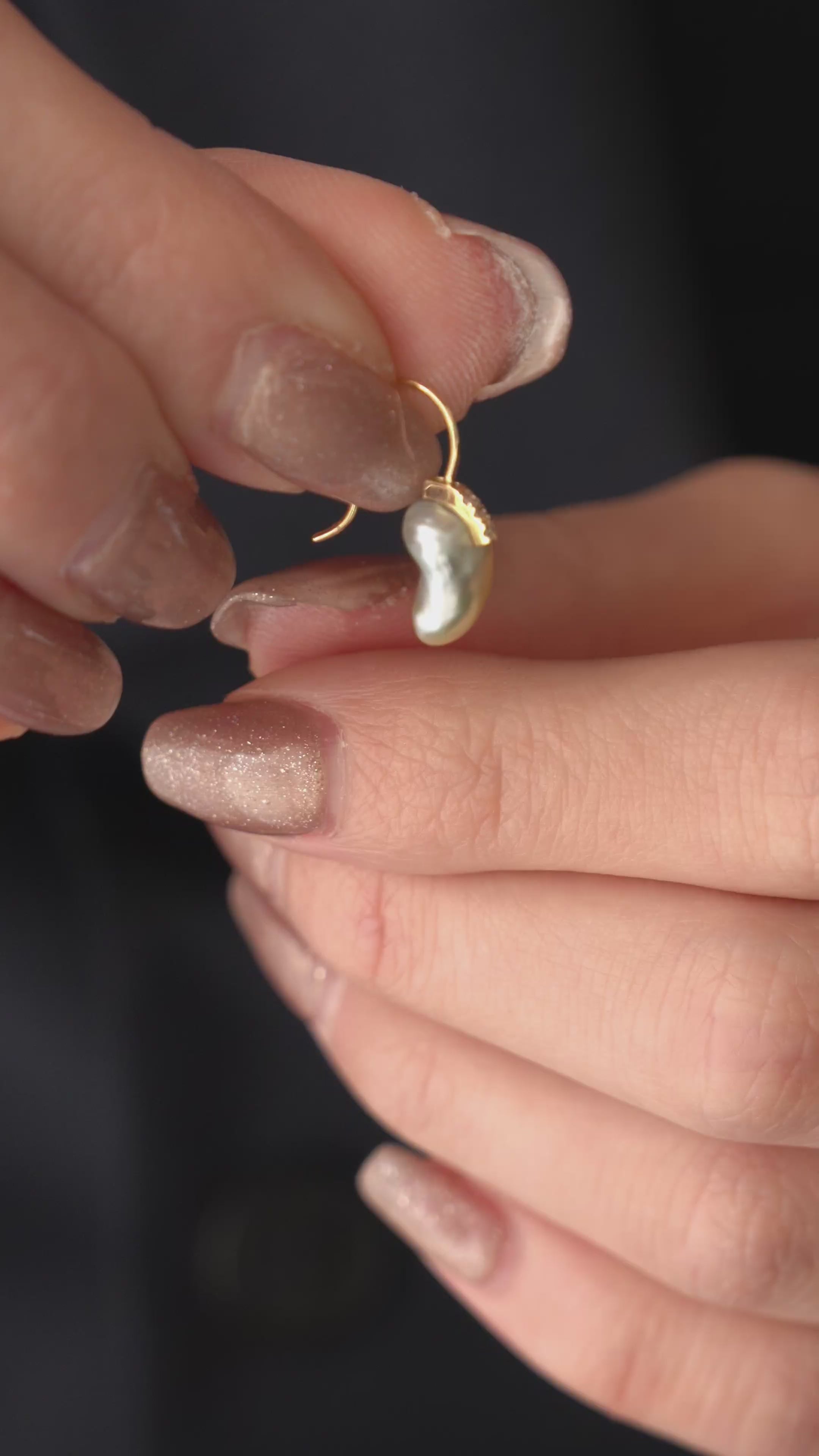 simmon Seta Keshi Pearl Line Hook Earring シモン セータ ケシパール