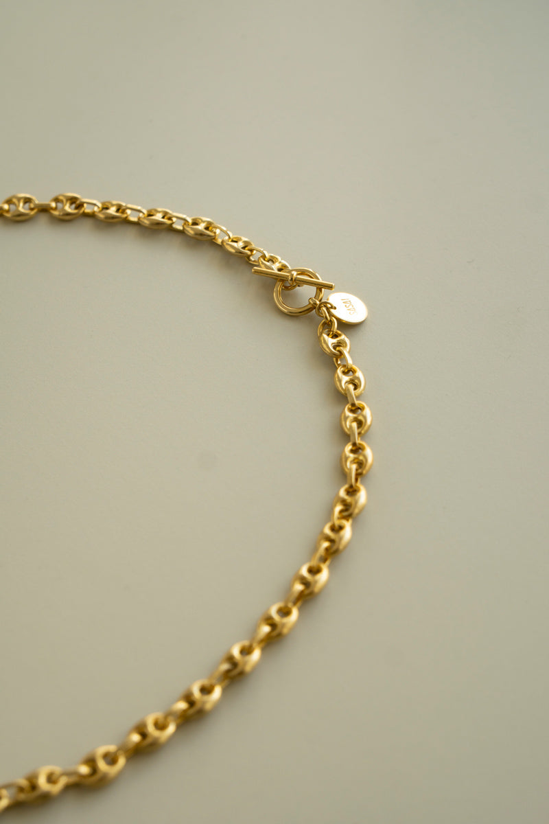 SASAI PROXY chain & crystal necklace