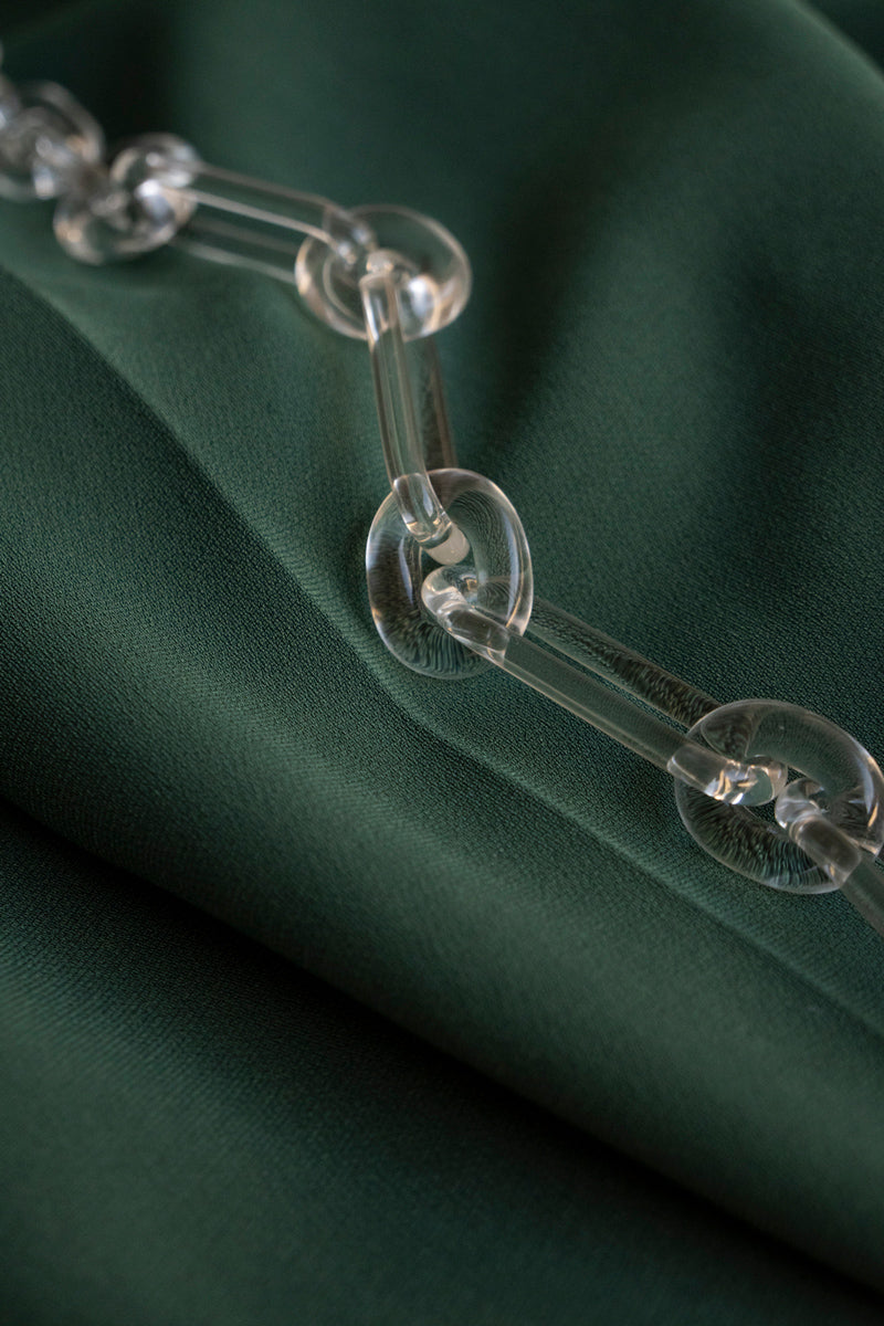 YAGA Glass chain mantel necklace Clear