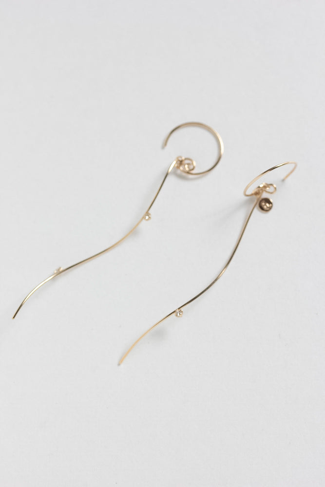 bohem simple line earrings ダイヤモンド付きシンプルラインピアスi/K10