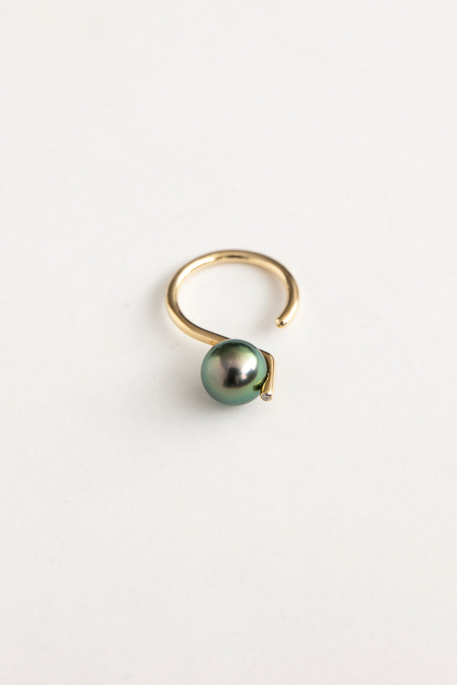 januka DENT Pearl ring Black butterfly pearl ring/K10