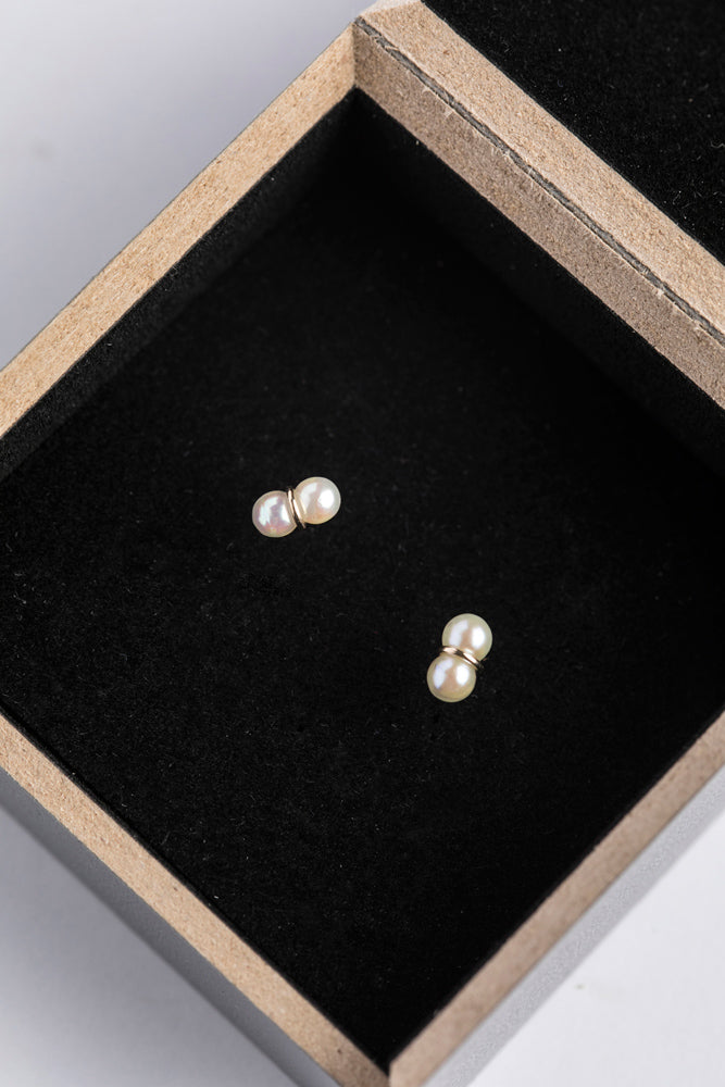 januka Twin pearl collection Twin pearl earrings/K18