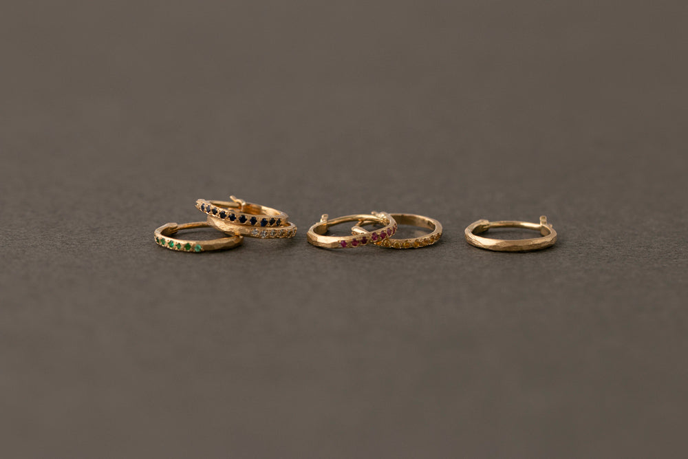 MONAKA jewellery Hibiki hoop pierce color stone &amp; diamond /K18