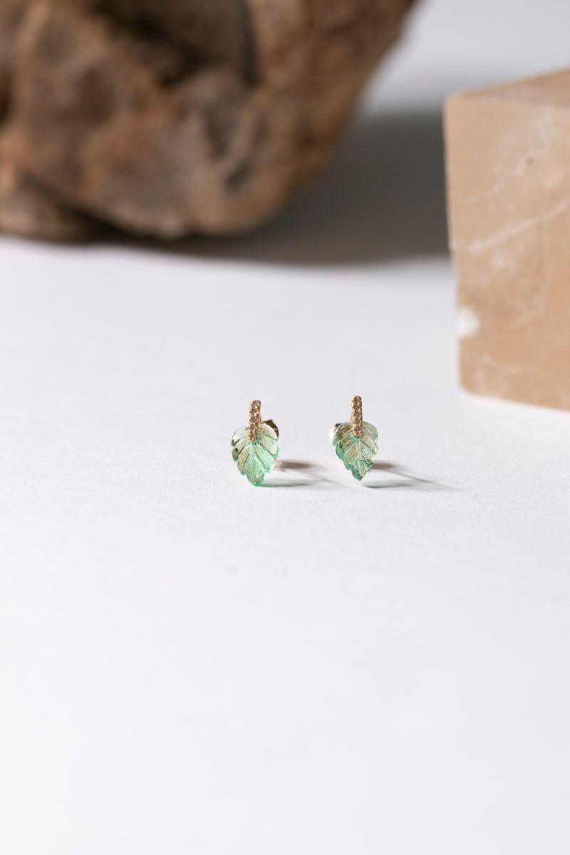 MONAKAjewellery Hibiki Emerald Leaf Pierce /K18