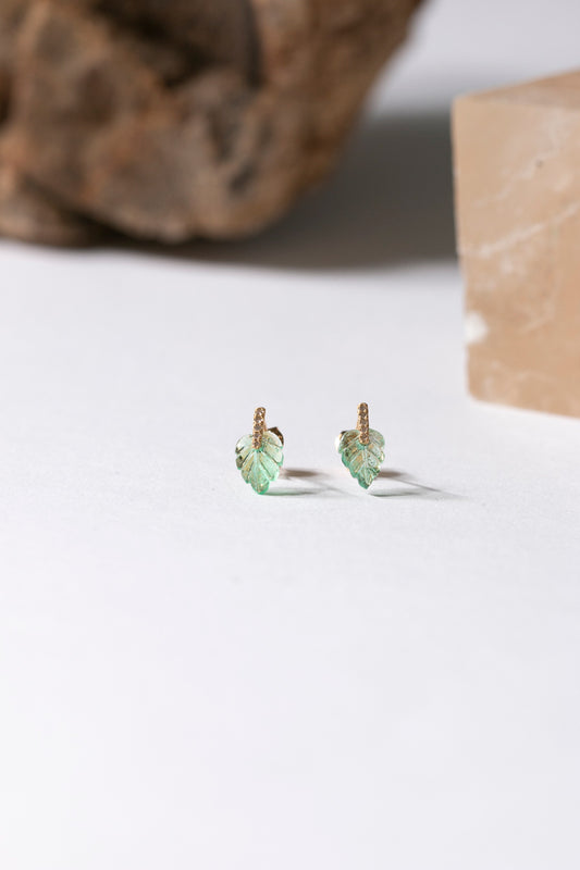 MONAKAjewellery Hibiki Emerald Leaf pierce emerald earrings/K18