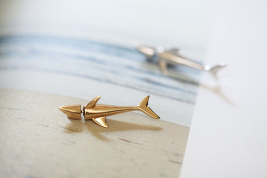 simmon shark earrings