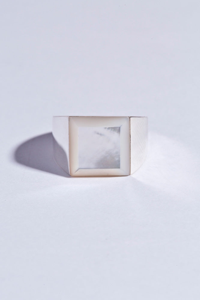 simmon SV &amp; SHELL CUT SIGNNET RING white butterfly shell ring /Silver