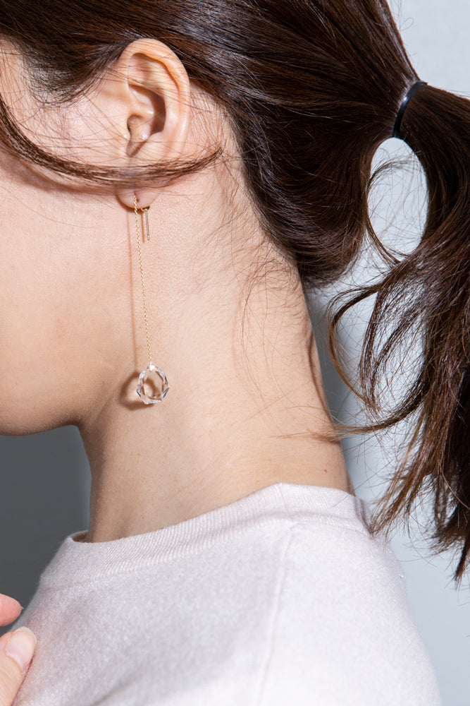 Seta Heptagon quartz chain pierced earring Heptagonal quartz earrings/K18