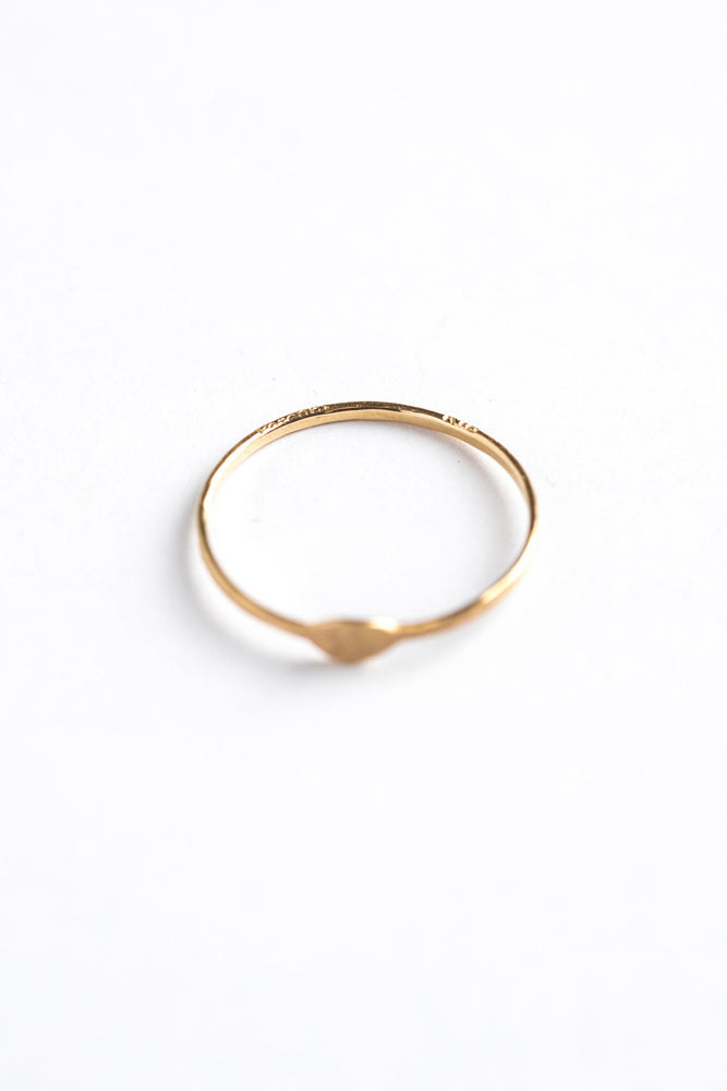 Perche? Single oval ring/K18