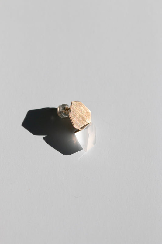 yull. Piece milky quartz Pierce A Quartz earrings/K10